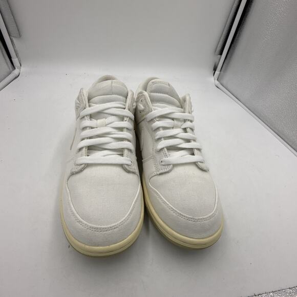 Size 9.5 - Nike Dunk SE Low The Future is Equal W - Picture 6 of 8